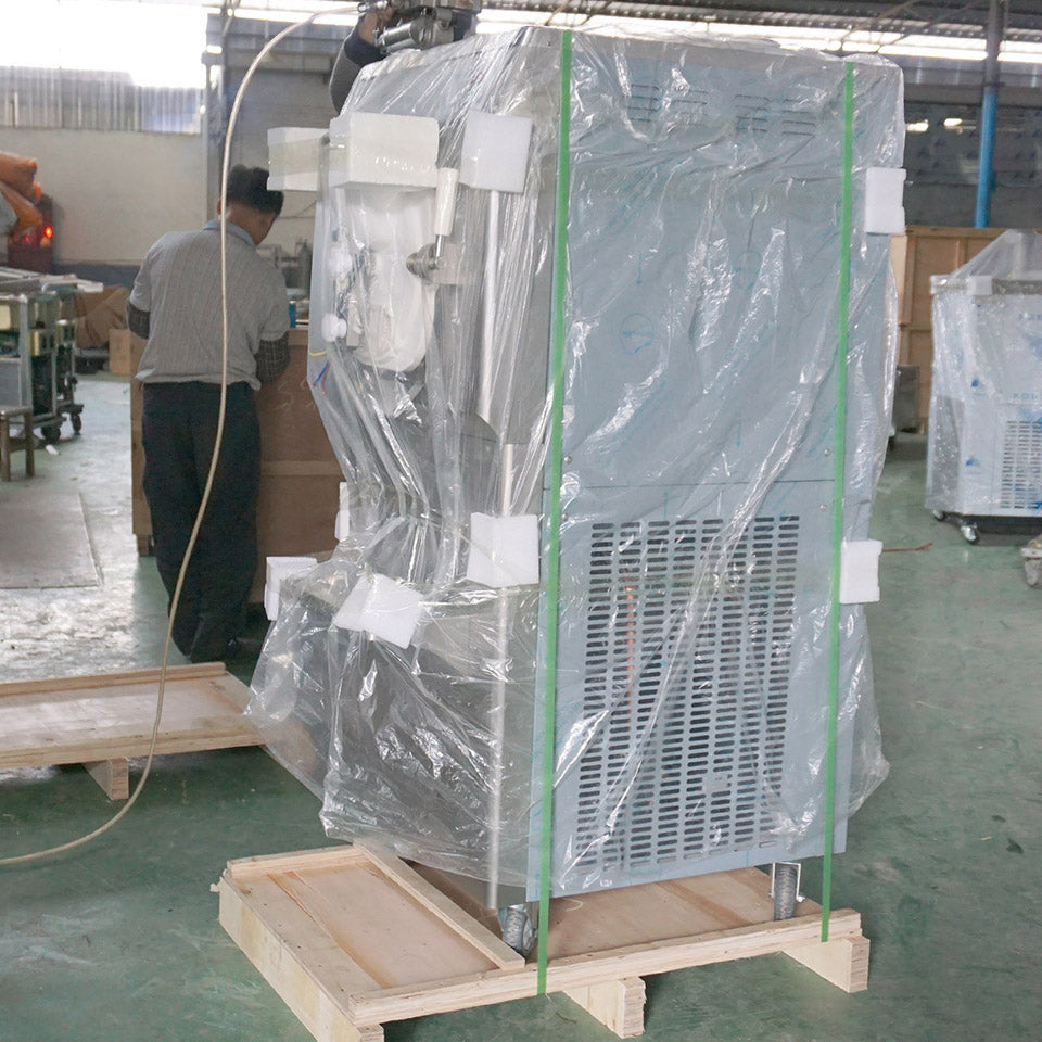 Gelato Machine Batch Freezer Hard Ice Cream Machine, 125 L H, ETL